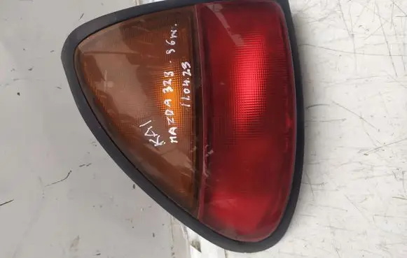 Mazda 323 Rear/tail lights