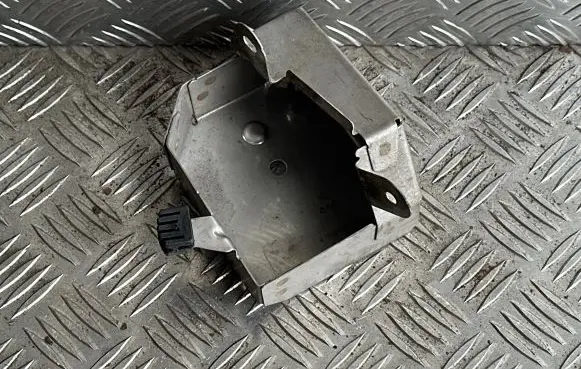 Volkswagen Scirocco Other engine bay part 1K8951227