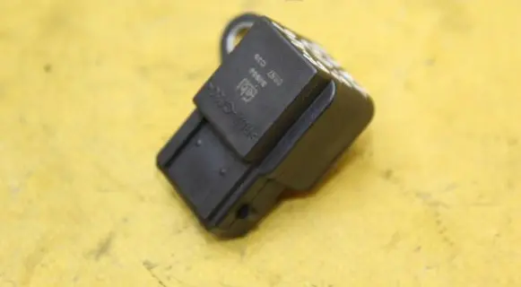 BMW 3 E46 Fuel pressure sensor 1311