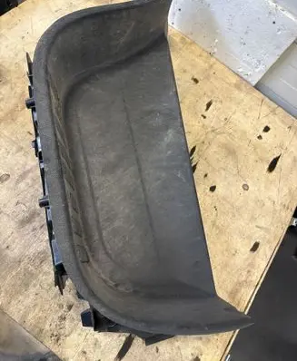 Nissan NV400 Front sill trim cover 769520009R