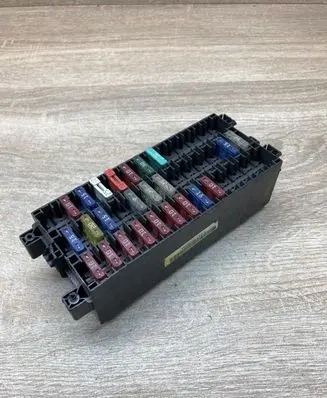 Renault Scenic I Fuse module 1247760820