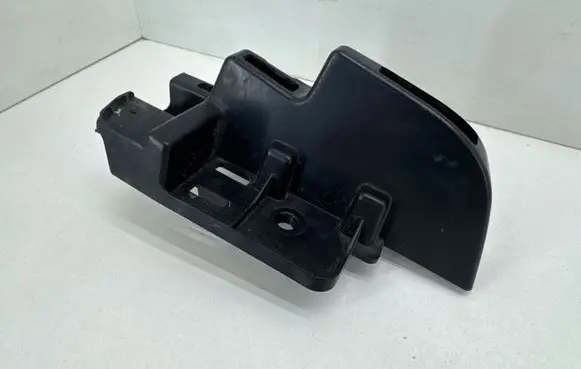 Opel Combo E Rear bumper mounting bracket 9816808480