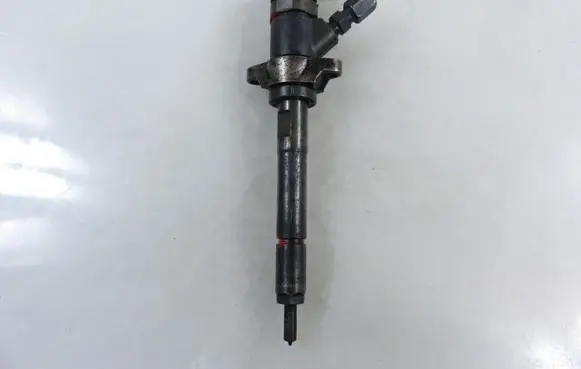 Volvo S40 Fuel injector 0445110259