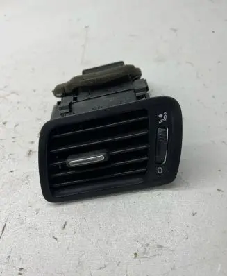 Volkswagen PASSAT B6 Dashboard side air vent grill/cover trim 3C1819701E