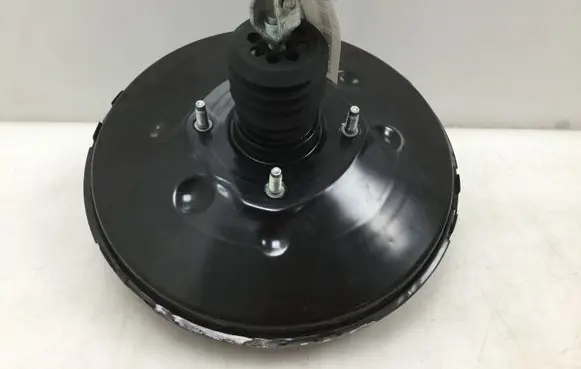 Nissan Juke I F15 Brake booster 460071KB0A