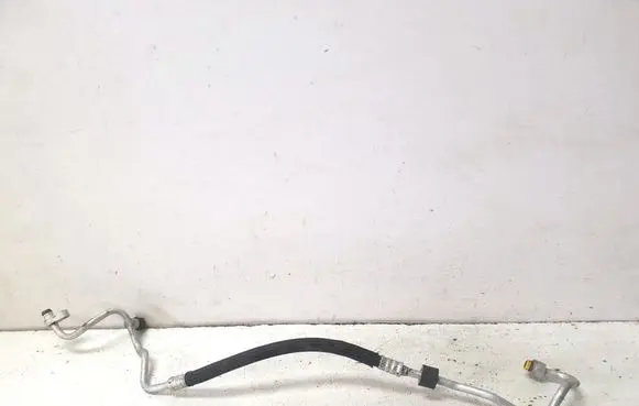 Mercedes-Benz C W204 Air conditioning (A/C) pipe/hose 1010YC2B