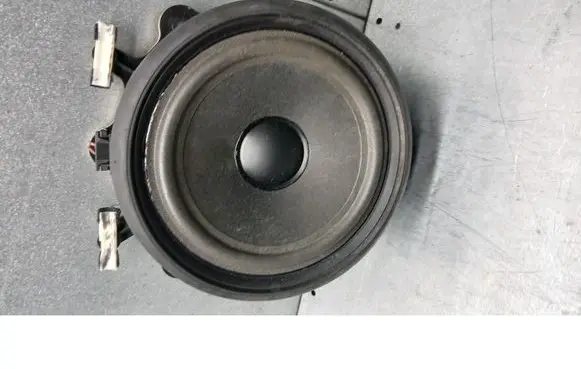 Audi A8 S8 D3 4E Subwoofer speaker 4E003541101S