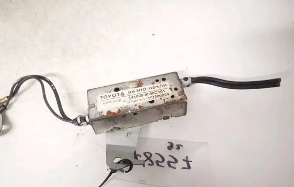 Toyota Avensis T250 Antenna control unit 8630005150 86300-05150