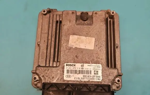 KIA Sportage Engine control unit/module ECU 0281019910 IMPRK1351982