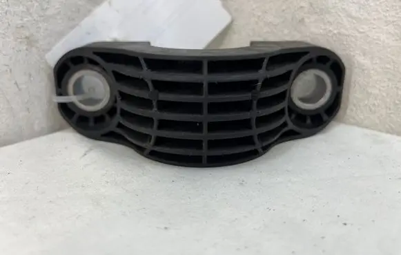 BMW 5 G30 G31 G38 Sway bar bush bracket, front 6861472