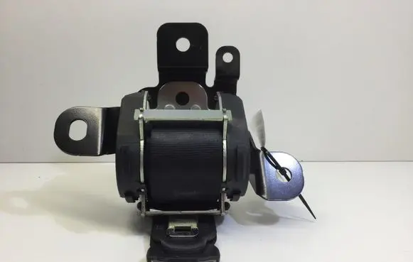Nissan Qashqai Rear seatbelt 606161961