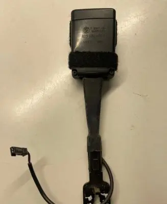 BMW X5 F15 Front seatbelt buckle 7297131 623032400 18072017