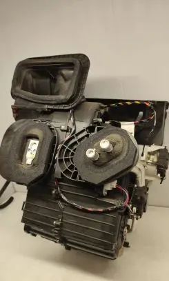 Nissan Qashqai Interior heater climate box assembly 27210BR22C