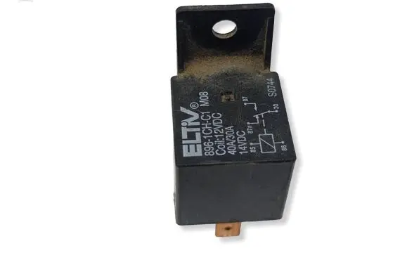 Audi A6 S6 C4 4A Other relay 