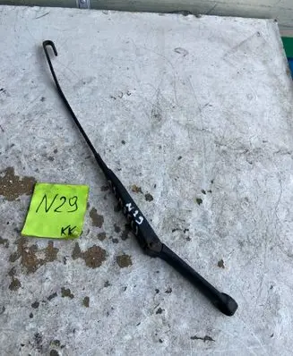 Audi A4 S4 B5 8D Front wiper blade arm 8D1955407A