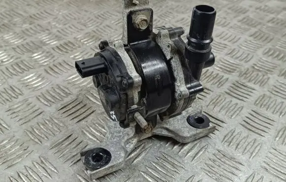 Hyundai Ioniq 5 Electric auxiliary coolant/water pump 220820S1A1