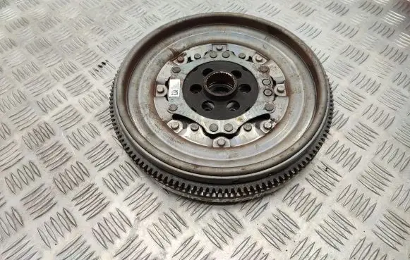Volkswagen Arteon Flywheel 04L105266AD