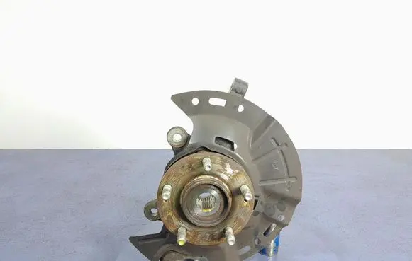 Hyundai i30 Front wheel hub spindle knuckle 