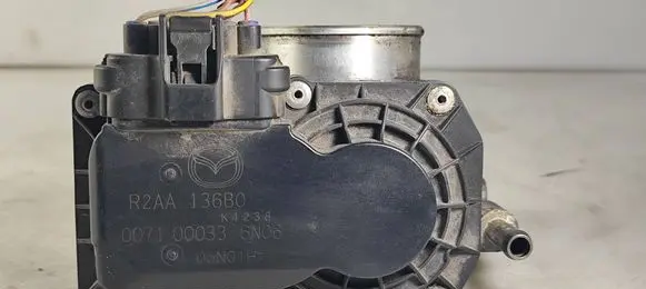 Mazda 6 Throttle valve R2AA136B0 K4238 06N01H