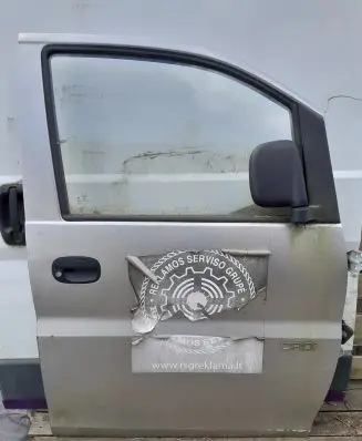 Hyundai H-1, Starex, Satellite Front door NOCODE