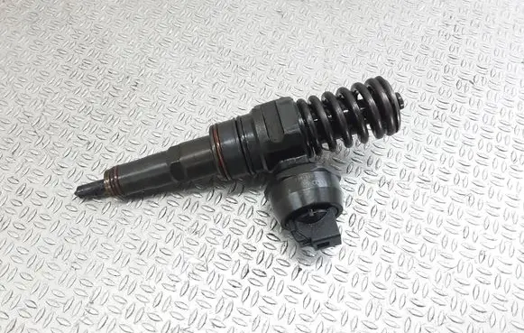 Volkswagen Sharan Fuel injector 038130073AK 0414720038