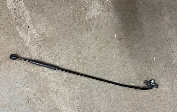 Hyundai i30 Engine bonnet/hood prop rod/strut 