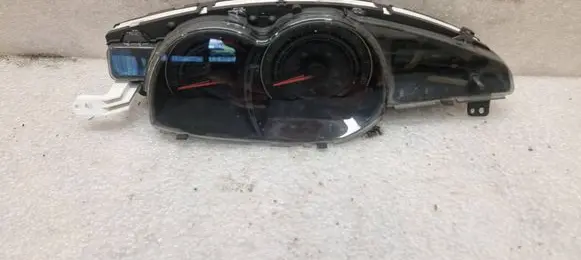 Toyota Verso Speedometer (instrument cluster) 838000F070 MB2574500457