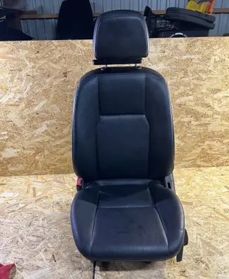 Mercedes-Benz C W204 Front passenger seat 