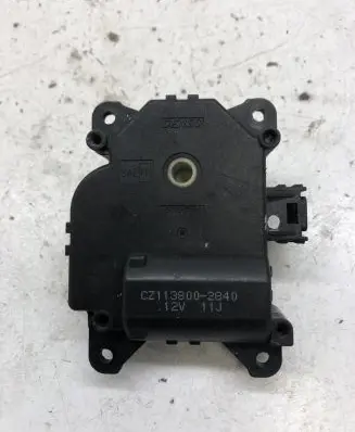 Mitsubishi Colt Air flap motor/actuator CZ1138002840