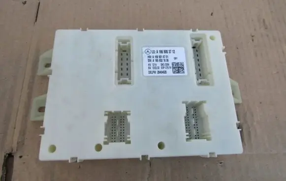 Mercedes-Benz ML W166 SAM control unit A1669003712