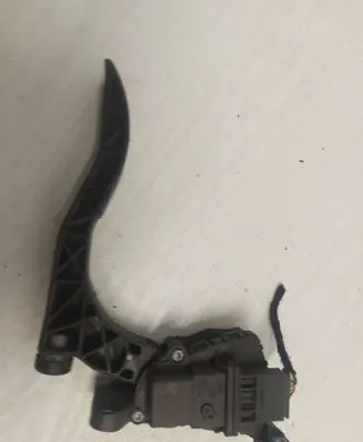 Audi A6 S6 C6 4F Accelerator throttle pedal 4F1723523A 6PV00898404