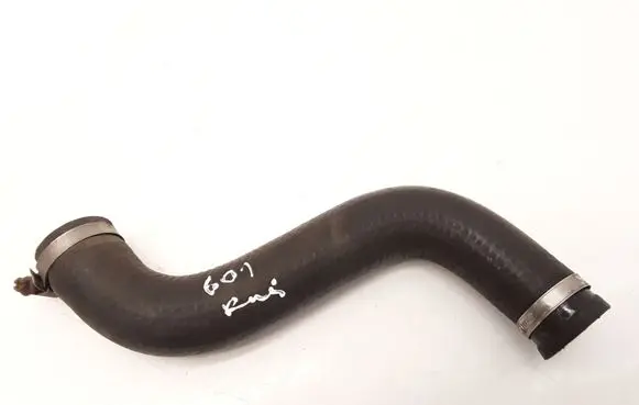 Mercedes-Benz E W124 Engine coolant pipe/hose