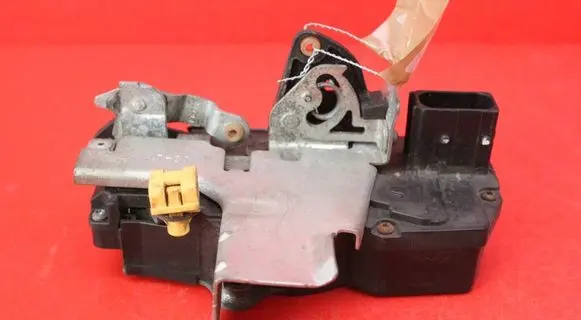 Cadillac CTS Front door lock 25752713