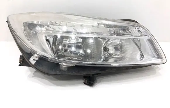 Opel Insignia A Headlight/headlamp 13226781