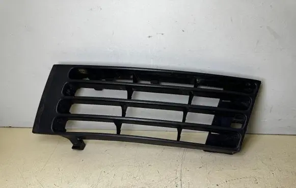 Audi A4 S4 B5 8D Front bumper lower grill AD9904501