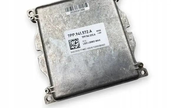 Volkswagen PASSAT B8 LED ballast control module 