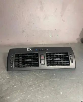 BMW X3 E83 Dash center air vent grill 251222062