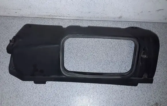 BMW 3 E46 Air filter box cover 13717787254 7787254