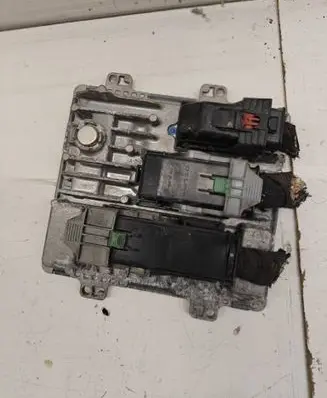 Opel Astra J Engine control unit/module 55491705 399357783