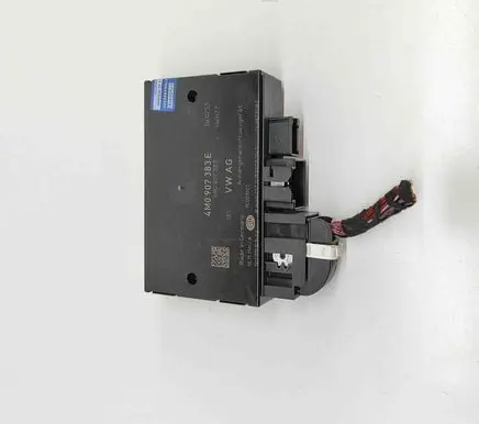 Audi e-tron Tow bar trailer control unit/module 4M0907383 5DS011103
