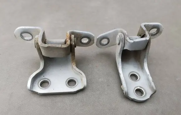 Lexus RX 330 - 350 - 400H Front door hinge set 