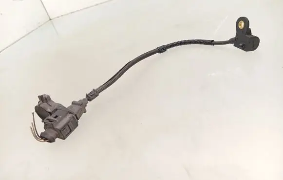 Volkswagen Golf VI Camshaft position sensor 03L907601
