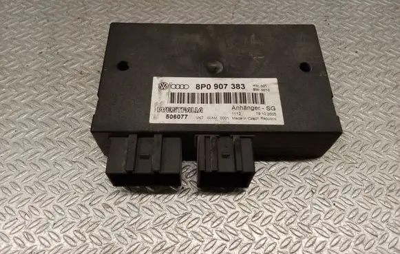 Volkswagen PASSAT B6 Tow bar trailer control unit/module 8P0907383