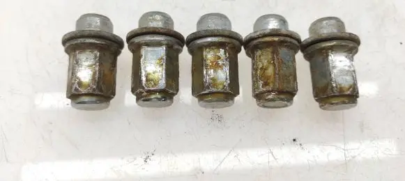 Toyota Avensis Verso Nuts/bolts 