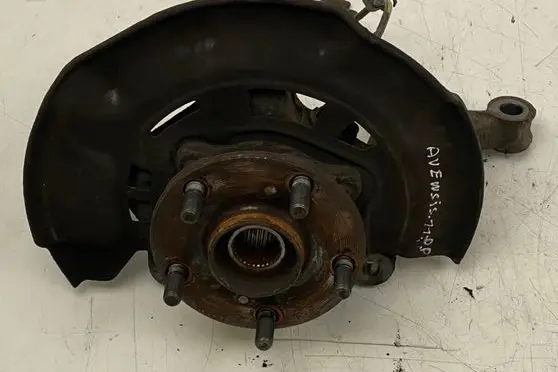 Toyota Avensis T270 Front wheel hub F34R6