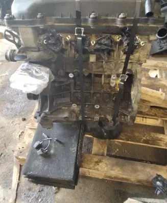 BMW 3 E90 E91 Engine 75212680AAB 7505422 BBBB096057