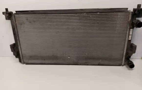 Volkswagen Golf VII Coolant radiator 5Q0121251EC