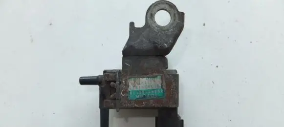 Toyota Land Cruiser (J100) Valve vacuum TOYOTA2586050110 2586050110