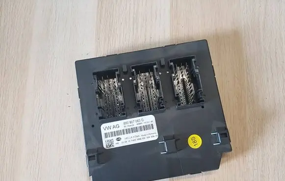 Audi A1 Comfort/convenience module 8X0907063G