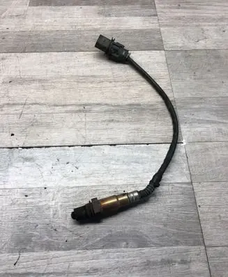 Volkswagen PASSAT B7 Lambda probe sensor 07C906262 0258017072